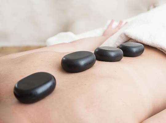 Massagem Pedras Quentes